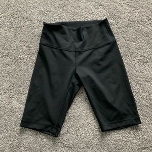 lululemon bike shorts 10”